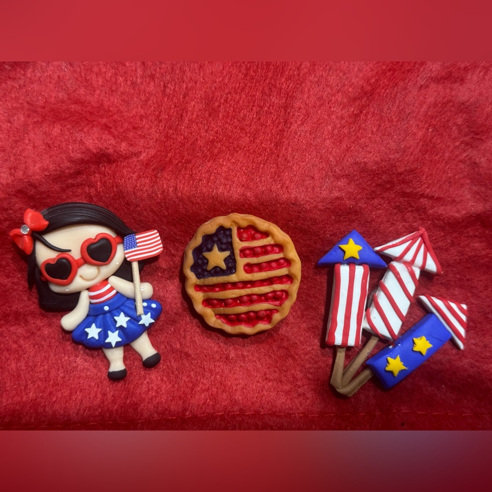 NWOT 3 piece magnet set!